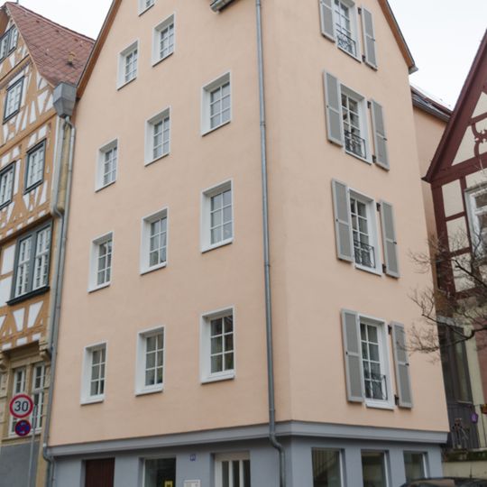 Gebäudekern des 16. Jahrhunderts in modernem Bau