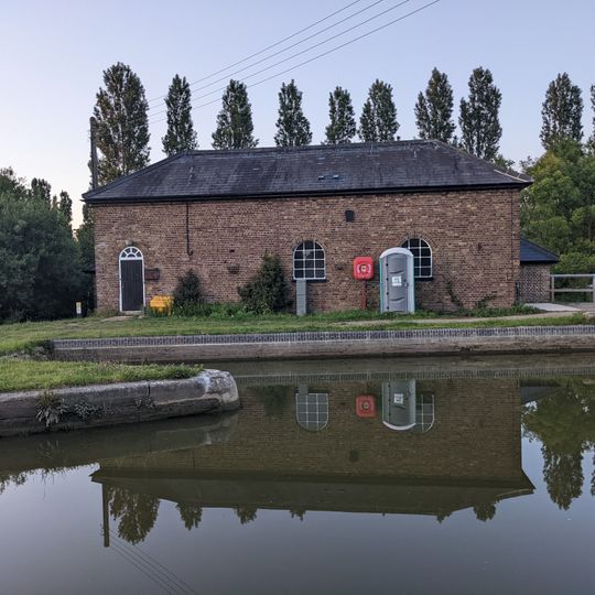 Grand Union Canal Pumping Station To North Of Grand Union Canal At Three Locks