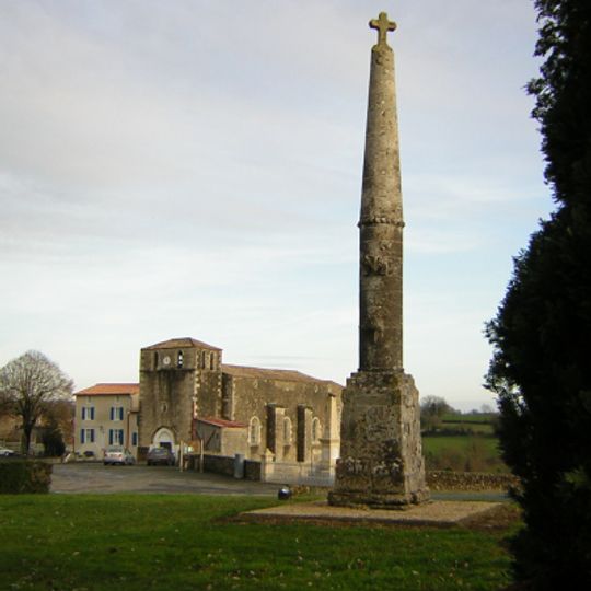 Croix de cimetière de Saint-Christophe-sur-Roc