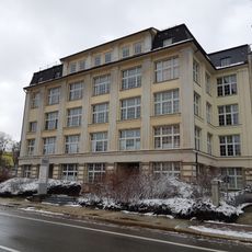 Produktions- oder Verwaltungsgebäude einer Fabrik und Hofgebäude Zwickauer Straße 58