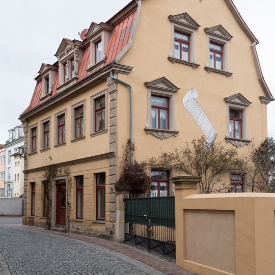 Wohn- und Geschäftshaus