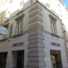 Wohn- und Geschäftshaus