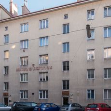 Wohnhausanlage Loeschenkohlgasse 3