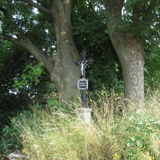 Kříž severně od Křeče