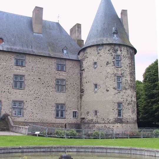 Château de Villeneuve-Lembron