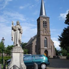 Statue of Sacred Heart of Jesus Christ