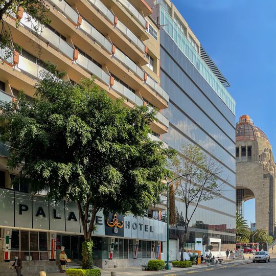 Hotel Palace