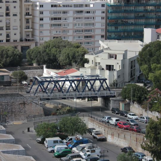 Smith Dorrien Avenue Bridge