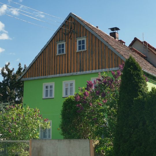 Wohnstallhaus eines ehemaligen Dreiseithofes Dorfanger 21