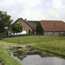 Waalseweg 85, Tull en 't Waal