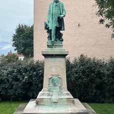 Statue of Clément Livet