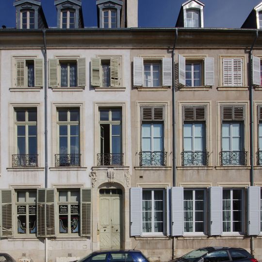 Immeuble, 20 place de la Carrière