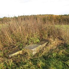 Kříž jižně od Biřkova