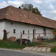 Ľudový dom s hospodár. časťou