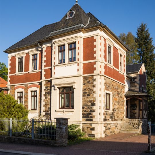 Villa Weisbachstraße 18