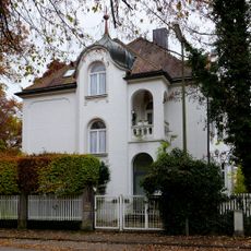 Heinrich-Vogl-Straße 9