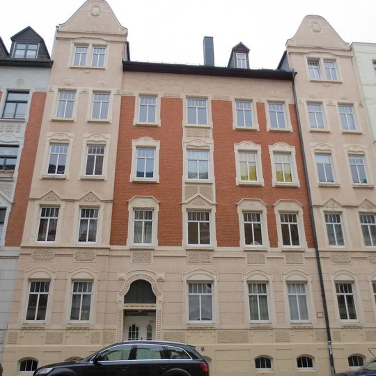 Mietshaus in geschlossener Bebauung Vettersstraße 20