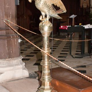 Atril con águila de la iglesia de Santa Catalina en Honfleur