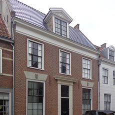 Peperstraat 14, Buren