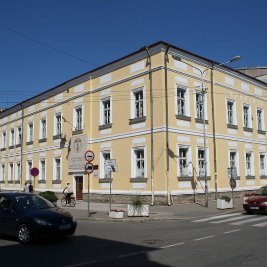 Gimnazija Vuk Karadžić