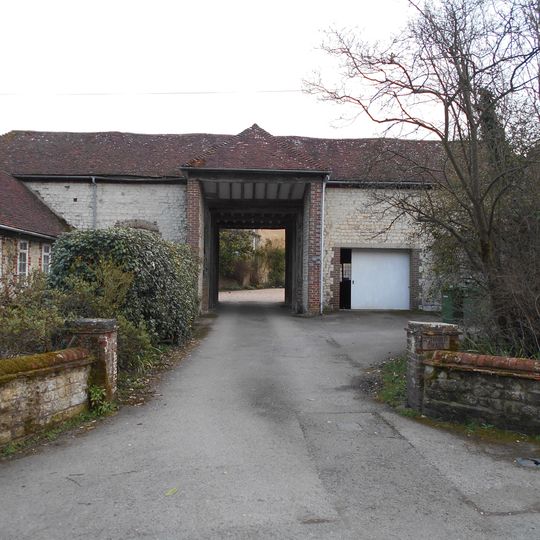 Gateway To Ashford Chase