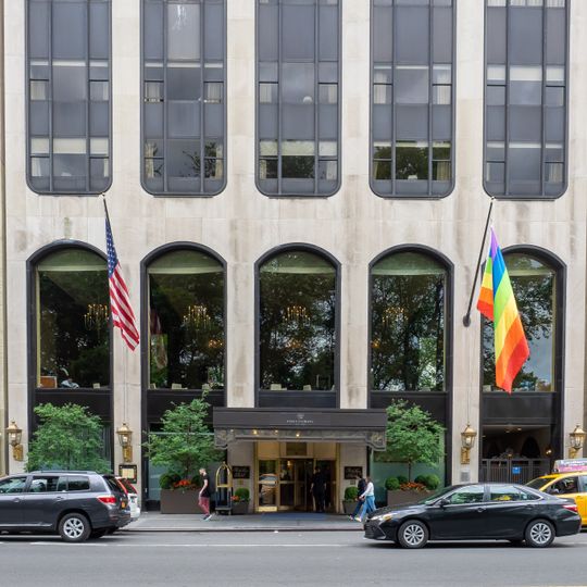 Park Lane Hotel