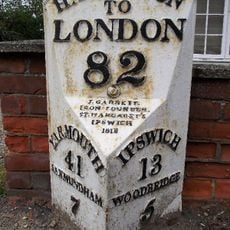 Milestone, Milestone Cottage, jct B1078 to Charsfield