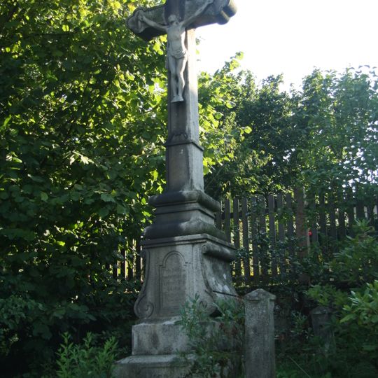 Kříž v Kracovicích