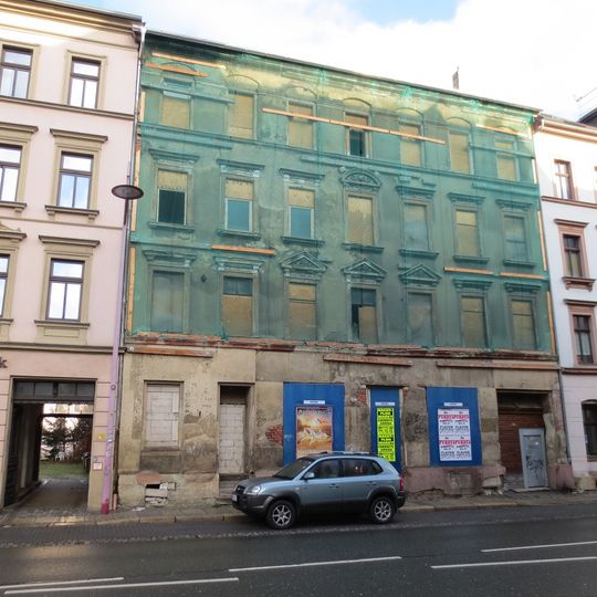 Mietshaus in geschlossener Bebauung Limbacher Straße 12