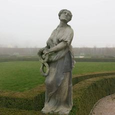 Socha alegorie svobodných umění v zahradě špitálu v Kuksu (4)