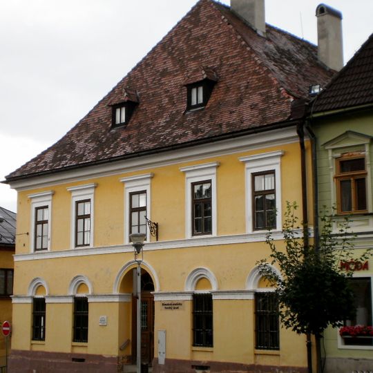 Fara s areálom, fara pamätná II.