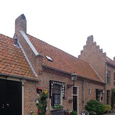 Kerkstraat 2, Buren