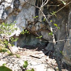 Strázsa-hegyi rock shelter