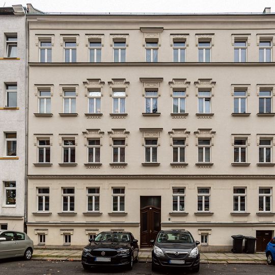 Etkar-André-Straße 12