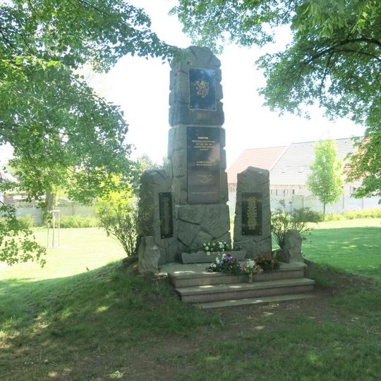 Pomník padlým v Radonicích