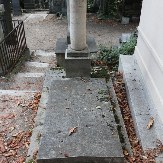 Grave of Neufchâteau