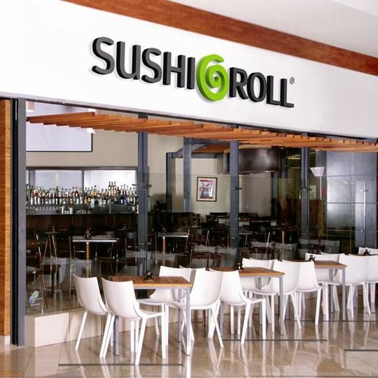 Sushi Roll Plaza Central