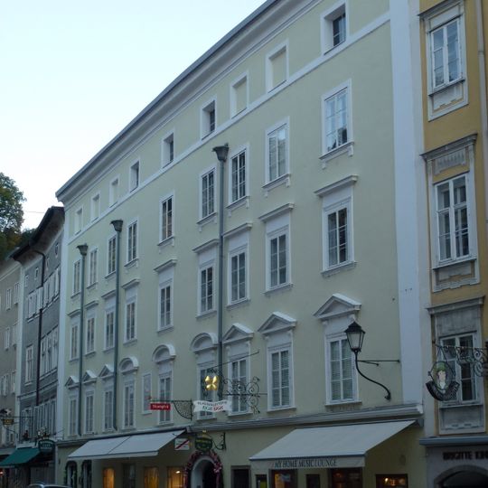 Universitätsplatz 6, Salzburg