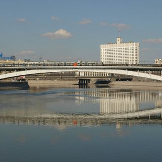 Smolensky Metro Bridge