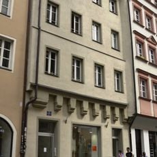 Wohn- und Geschäftshaus