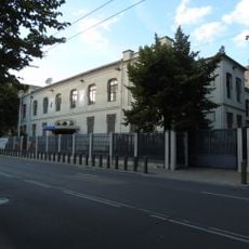 Administratīvā ēka