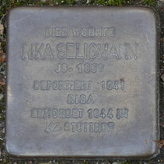 Stolperstein en memoria de Rika Seligmann