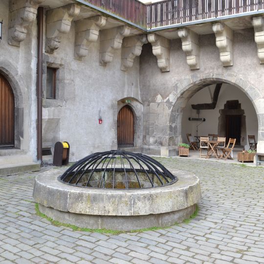 Zvolenský hrad, studňa hradná