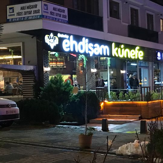 Ehdi̇şam Künefe