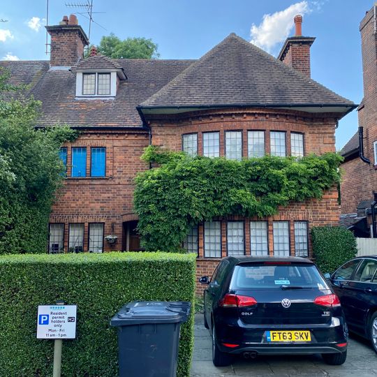 5 And 7, Rotherwick Road