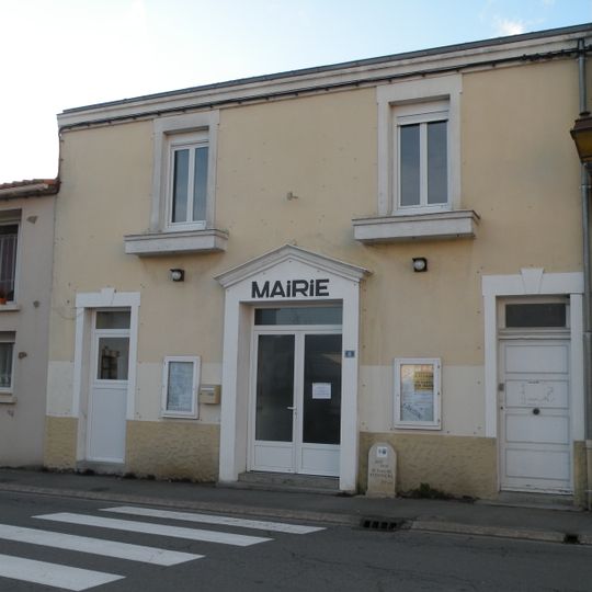Saint-Fiacre-sur-Maine city hall