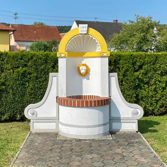 Brunnen vom Lehrbauhof Ost, Rohrbach an der Teich