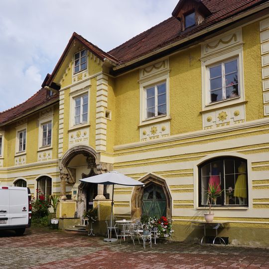 Gewerkenhofanlage, ehemaliges Büchsenmacherhaus, Gasthof „Zum Kaiser von Österreich“