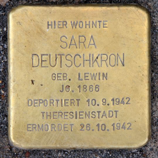 Stolperstein en memoria de Sara Deutschkron