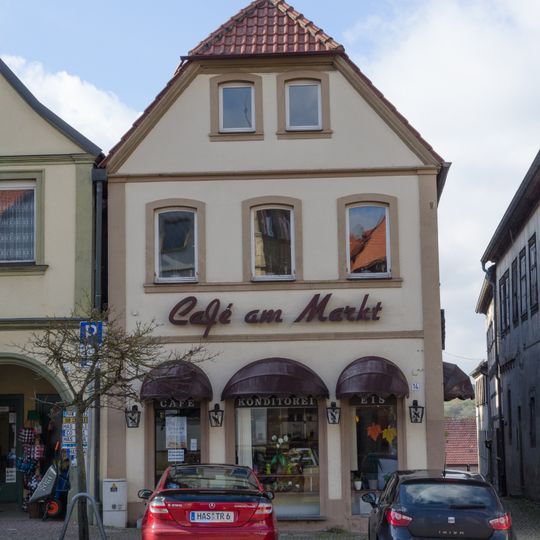 Wohn- und Geschäftshaus in Ecklage